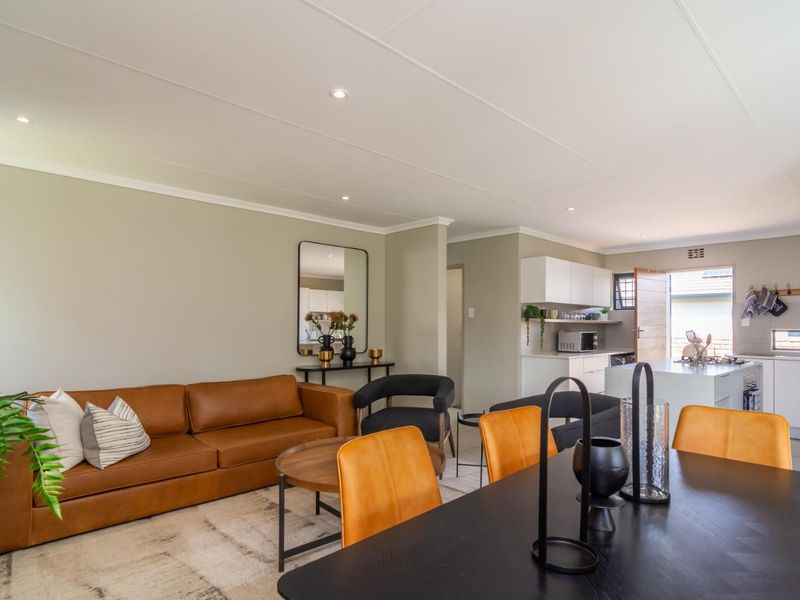 Stunning 142 m2 3-Bedroom Home in Lion Pride Lifestyle Estate - Photo 2