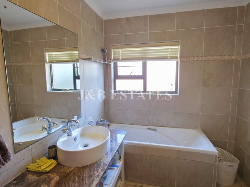 Ideal House For Investors/First-Time Buyers - Photo 8