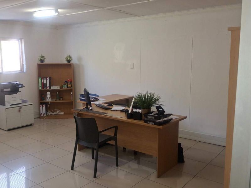 🏢 PRIME OFFICE PROPERTY CLOSE TO MAERUA MALL - Photo 5