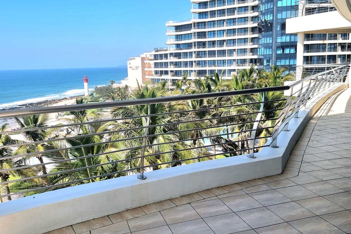 Luxury Sea View Apartment in Umhlanga – Fully Renovated Coastal Living - Photo 5