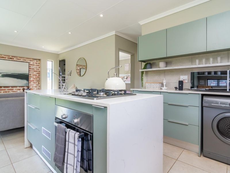 Stunning 89m2 3-Bedroom Home in Lion Pride Lifestyle Estate - Photo 9