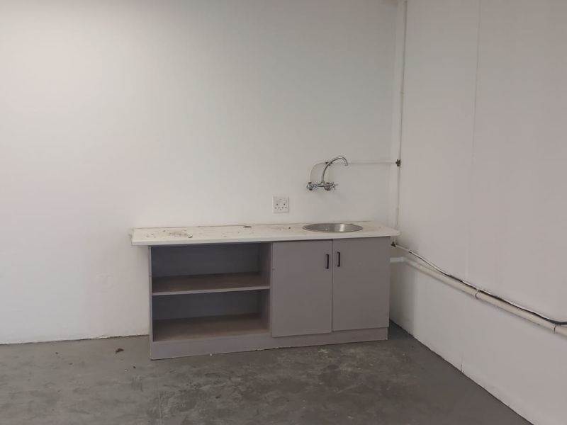 To Let | Versatile Commercial Unit | Kirstenhof - Photo 7