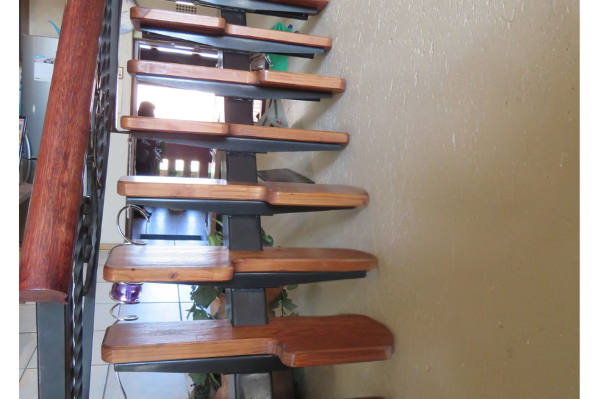 Loft Living with Comfort in Sought-After New Redruth - Photo 5