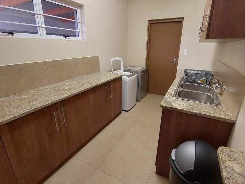 Ou Planmaker Self-catering House - Photo 6