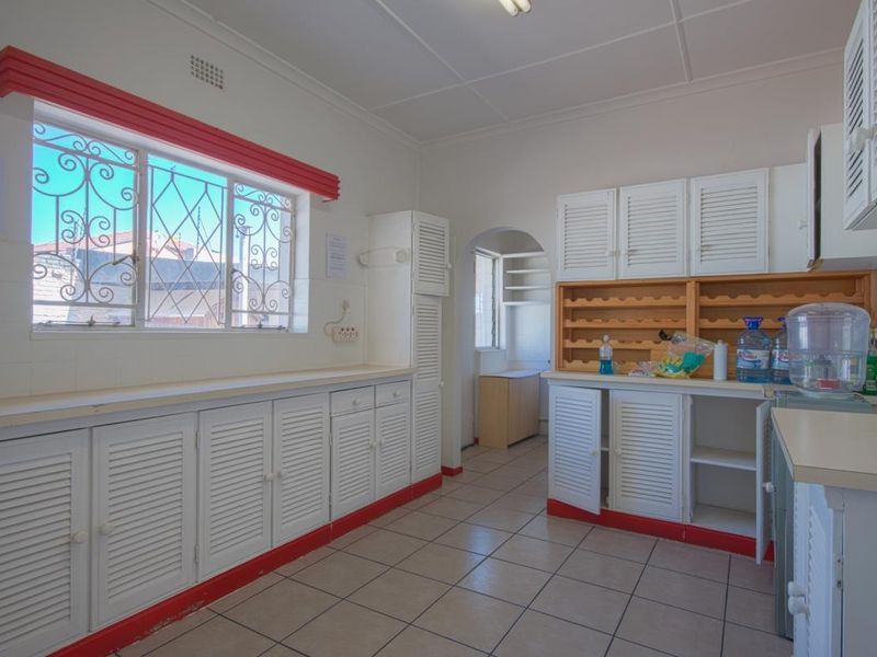 High-Traffic Office Location with Full Business Rights - Photo 8