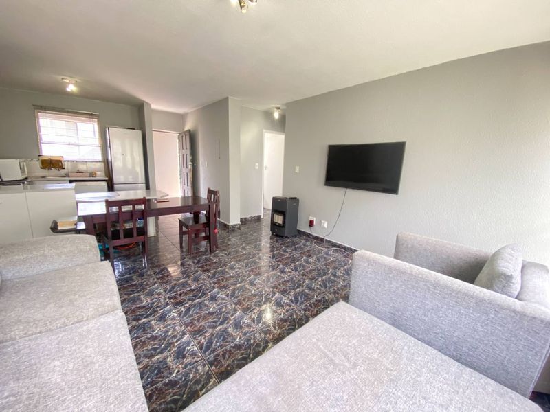 Value Beyond Belief - Ground Floor Unit - Photo 5