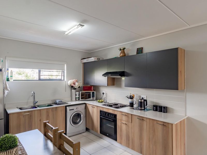 Modern Eco-Estate Living with Resort-Style Comfort - Photo 2