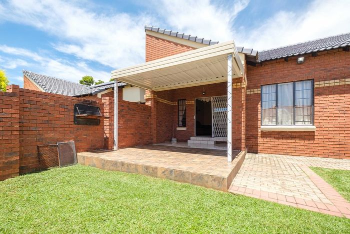 Property #2366192, Townhouse For Sale in Monavoni