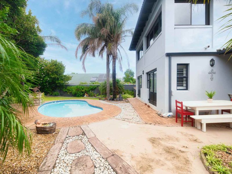 LARGE RESIDENTIAL HOME FOR SALE - Photo 9