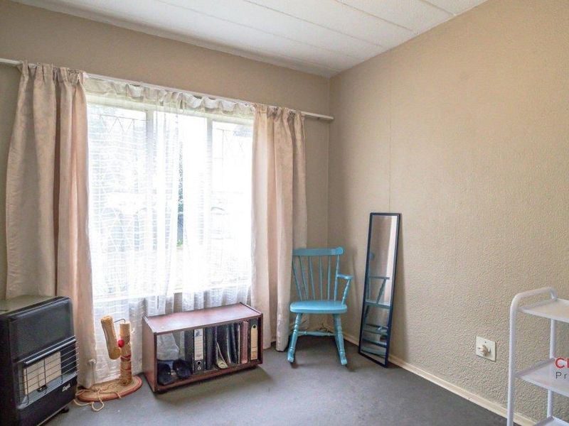 Charming Townhouse in secure Hampton Court, Edenglen - Photo 8