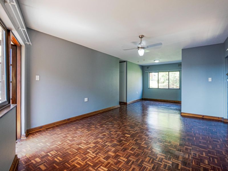 Spacious unit with sea and river views - Photo 5