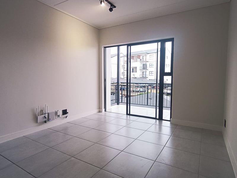 Secure & Stylish: Your New Home at De Kuile Estate - Photo 2