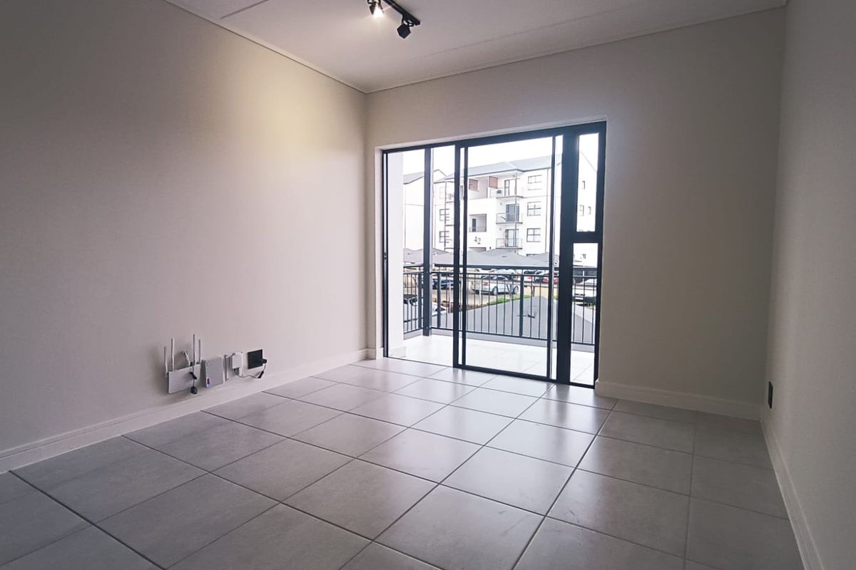 Secure & Stylish: Your New Home at De Kuile Estate - Photo 2