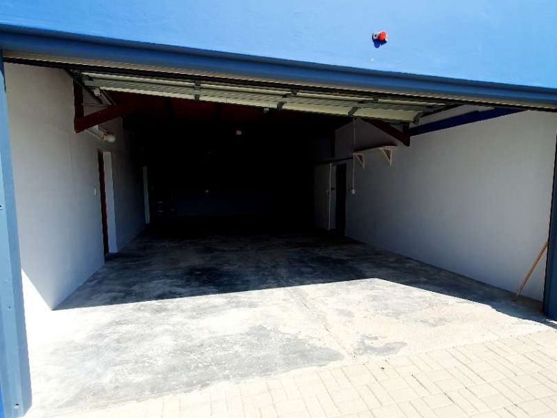 Here is a 520m2 spacious living house on a 1,056m2 erf. - Photo 10