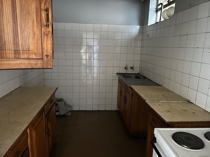 2 bedroom apartment in Pretoria west - Photo 3