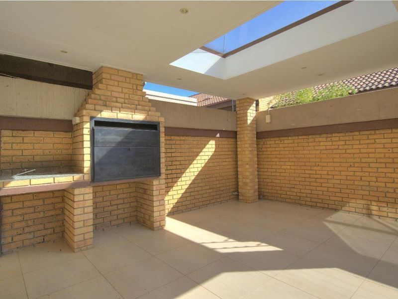 Full title facebrick Cluster with no levies - Photo 6