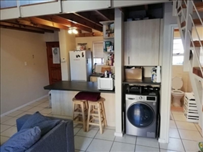 Pinnacle 7 Loft Apartment - Photo 2