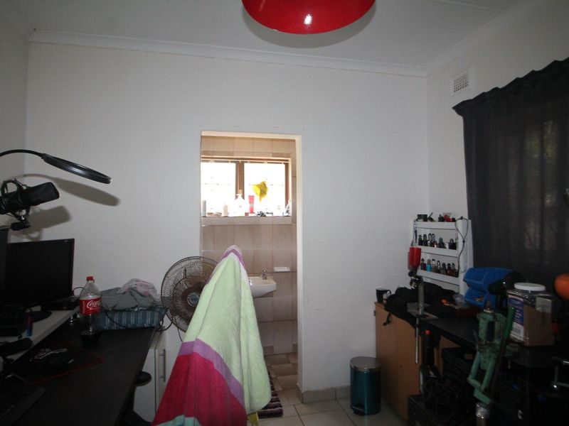 Newly Renovated 4 Bedroom House for Rent - Photo 6