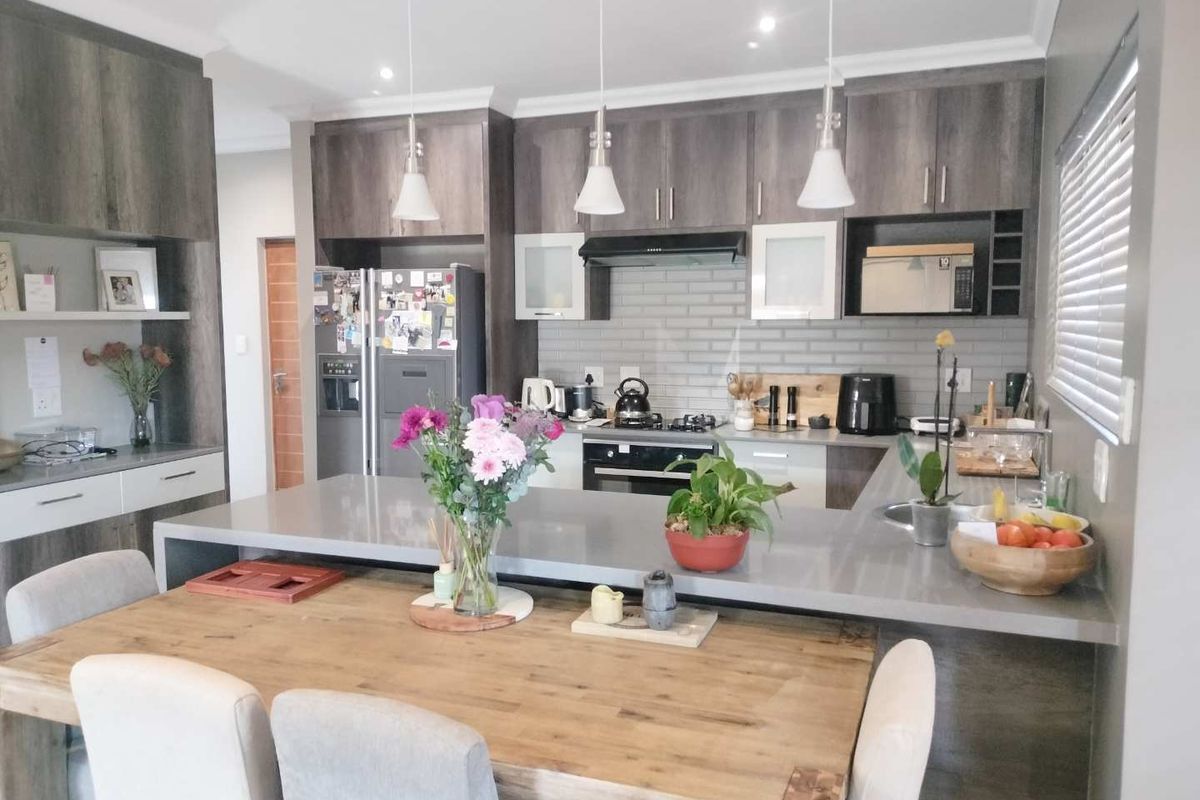 Modern 2-Bedroom Townhouse in New Development in Prime area - Photo 5