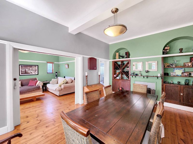 Iconic Muizenberg Property | 2 Apartments | Sold as Going Concern | Guesthouse/Commercial Potential - Photo 8
