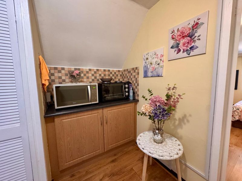 FOR RENT  |  Bothas Hill |  1 Bedroom FURNISHED Apartment - Photo 7