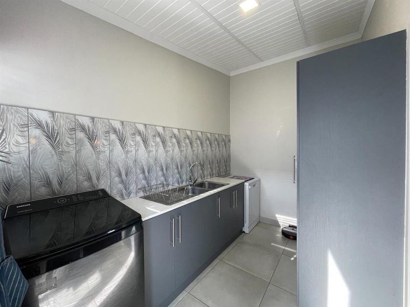 December Holiday Getaway in Mossel Bay, Island View - Sleeps 7 - Min 4 night stay - Photo 8