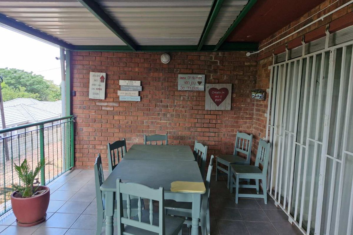 2 & Half Bedroom Town house For Sale In Silverton - Photo 5