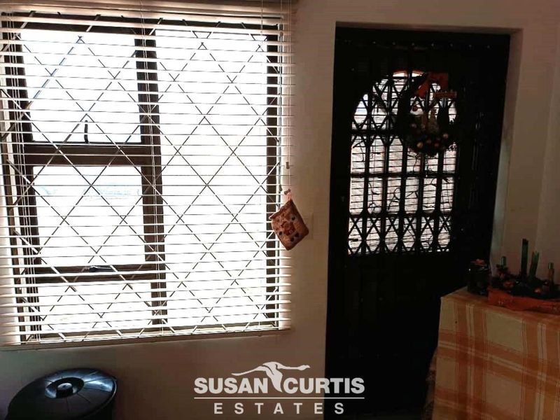 3 BEDROOM APARTMENT FOR SALE IN MILE 4 - Photo 8