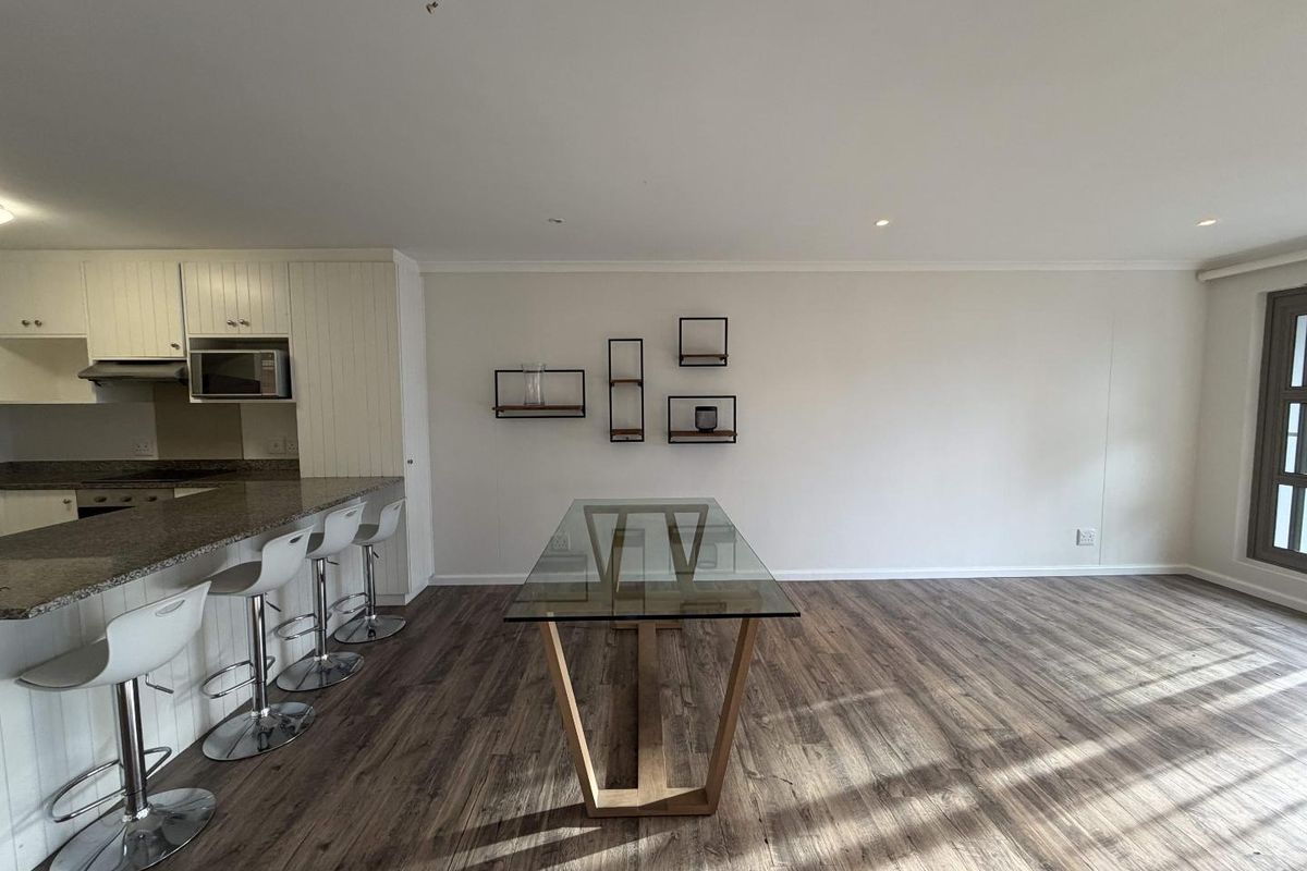 Light, Space and Lifestyle in the Heart of Claremont - Photo 3