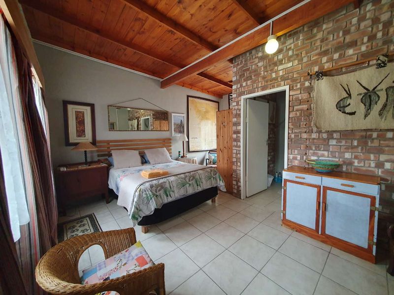 "Spacious 5-Bed Home: Ideal for Families or Investors!" - Photo 7