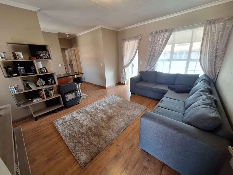 Charming starter apartment - Photo 2