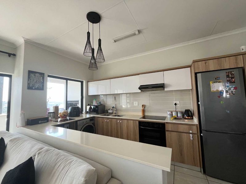 For Sale in sought after Ballito Hills – 2 Bed Top Floor - Photo 4