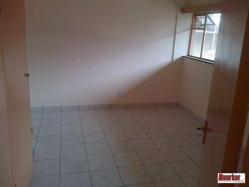 A SPECIOUS BACHELOR FLAT TO RENT IN SUNNYSIDE - Photo 6