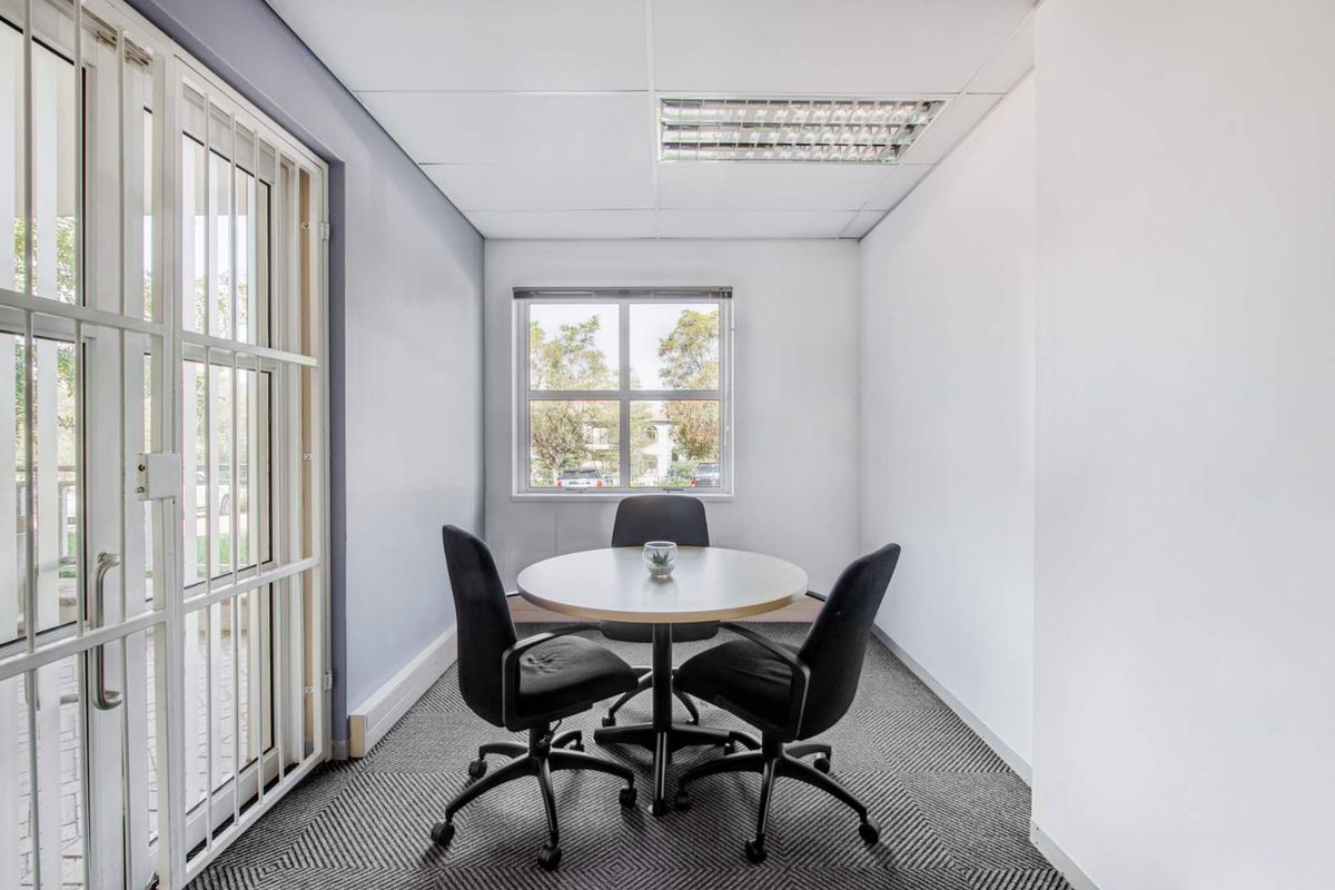 Flexible coworking memberships in Regus Bryanston Cedarwoods - Photo 4