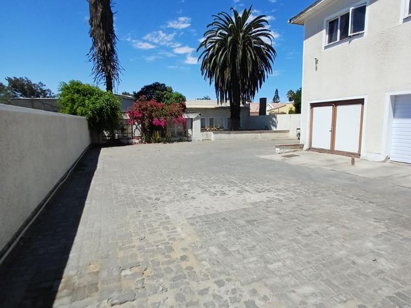 Prime property with endless possibilities... - Photo 2