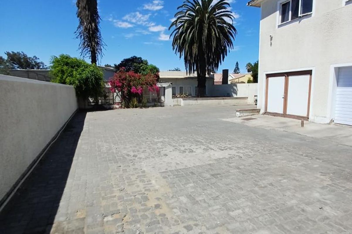 Prime property with endless possibilities... - Photo 2