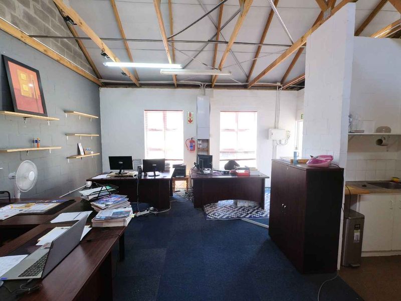 Light Industrial Unit for Sale – Milnerton- Near Century City - Photo 3