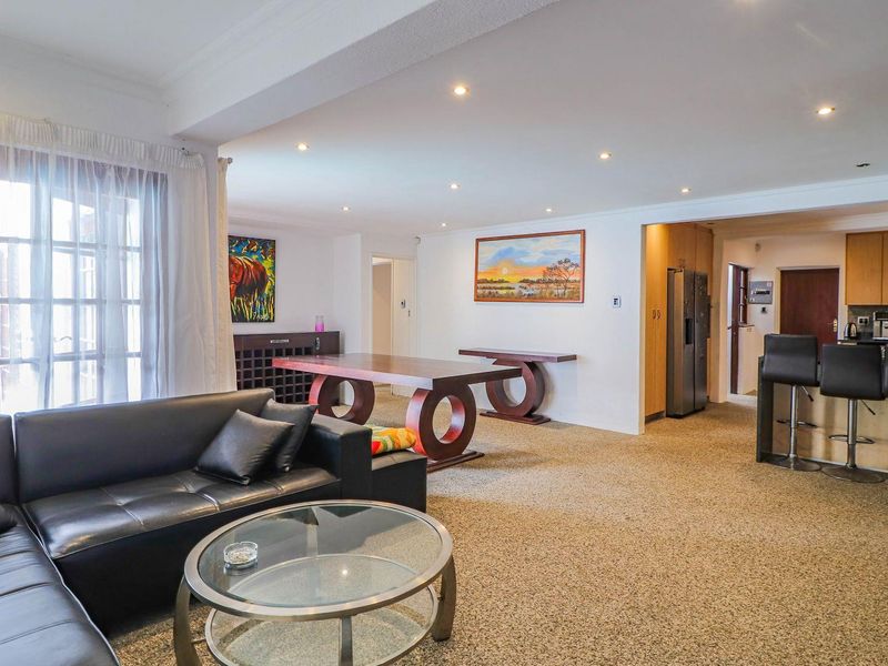 3 Bedroom Townhouse in the Heart of Bryanston - Photo 7