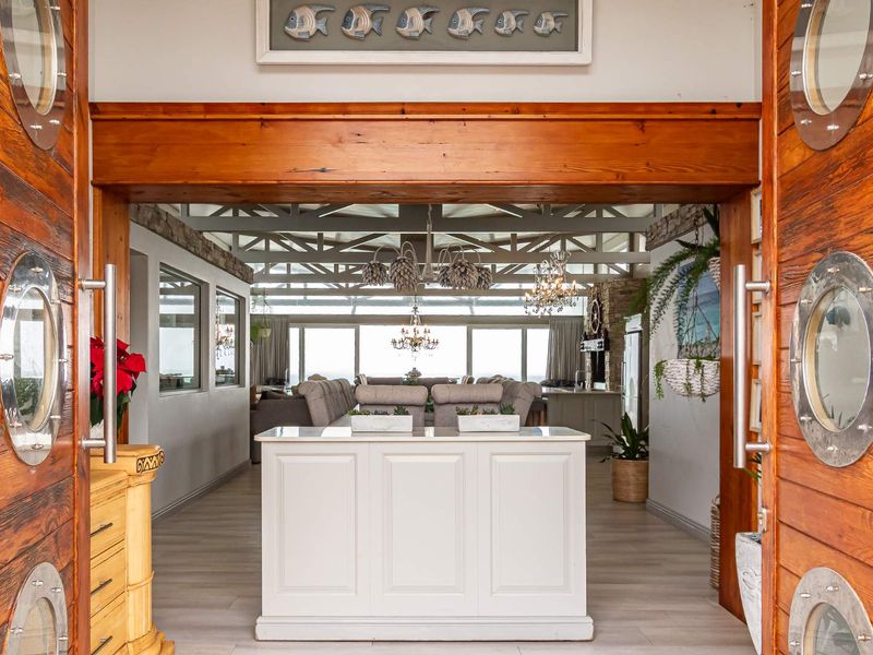 Beachfront Home on sandy shores - A Coastal Gem - Photo 5