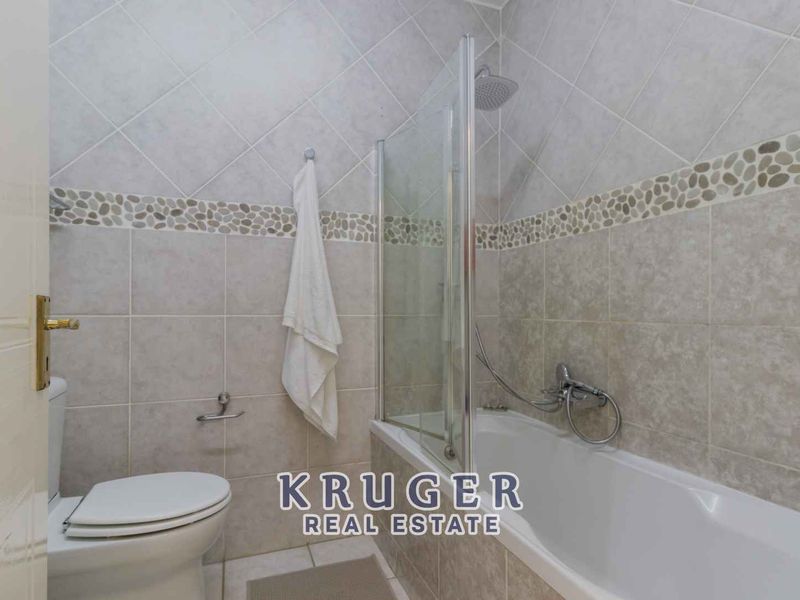 On The Beach Complex - 2-bedroom apartment for sale - Photo 9