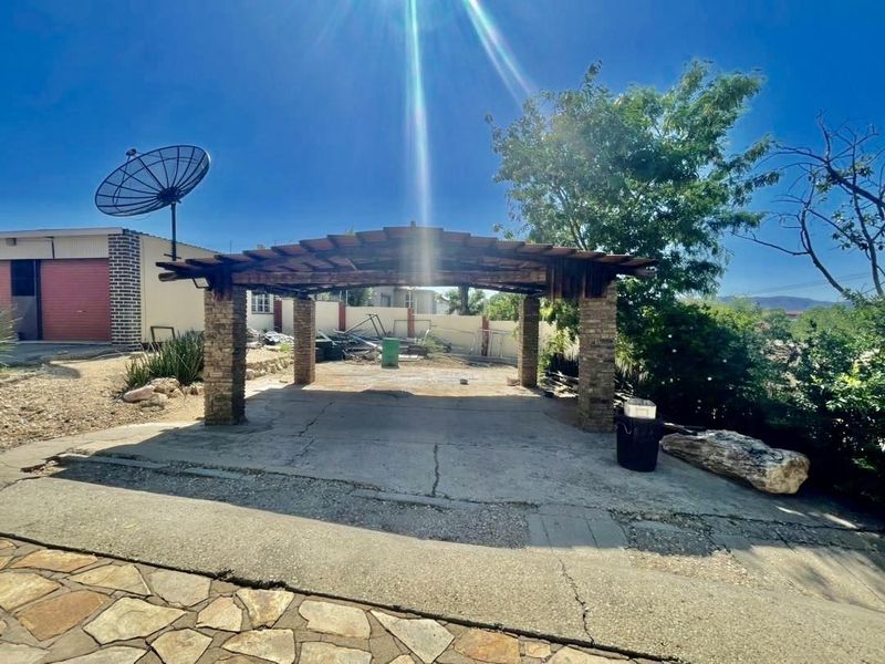 Calling Investor to turn this Prestigeous Property into a Cash Cow - Photo 4