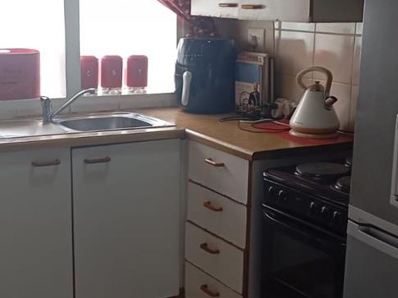 Two bedroom townhouse, New Redruth - Photo 7