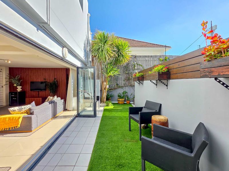 Spacious 2 Bedroom Duplex Apartment with Sunny Garden - Photo 10