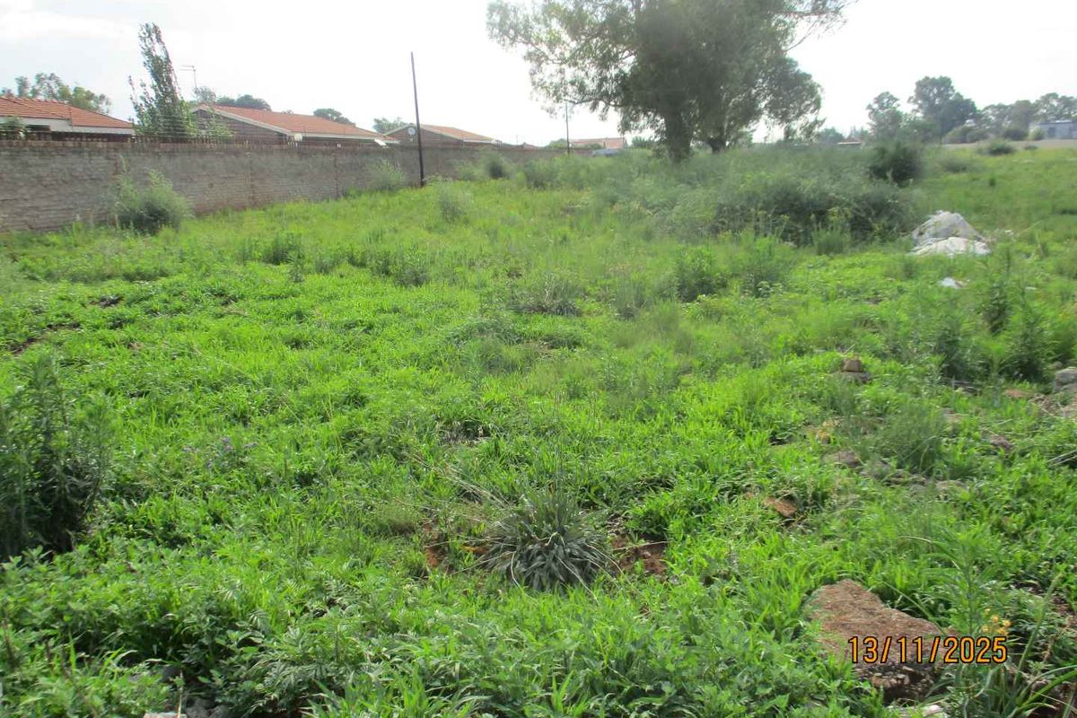 Enjoy the tranquility of Henley - Photo 2