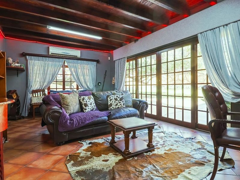 6 Bedroom House for Sale in Alberante - Photo 5