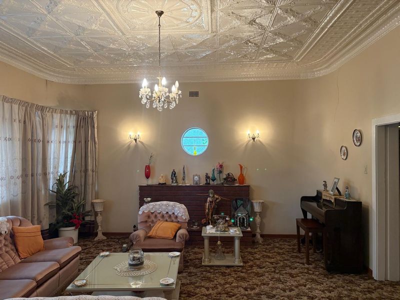 Secure suburban living - Photo 4