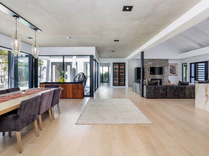 Exceptional Five-Bedroom Furnished Home to Rent in La Vue Neighbourhood on Val de Vie Estate - Photo 4