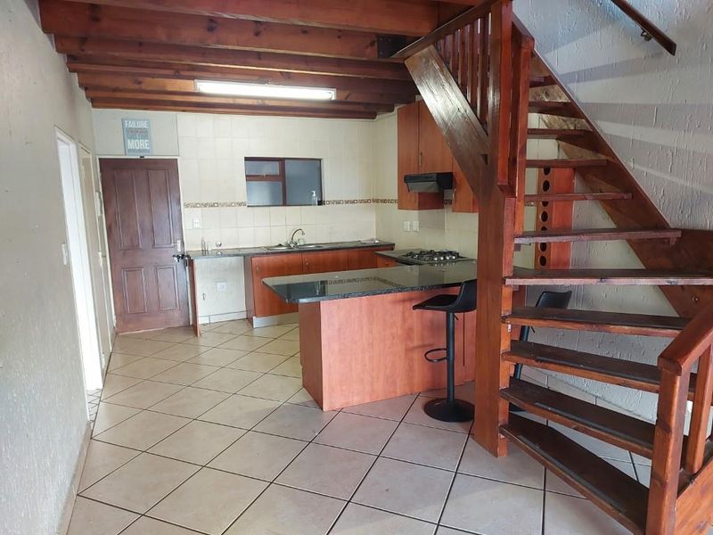 2 BEDROOM DUPLEX APARTMENT FOR SALE IN PAULSHOF - Photo 4