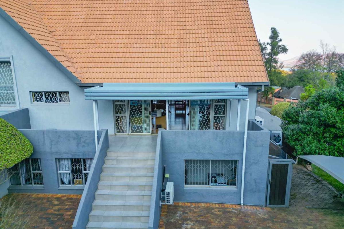 *Exceptional Investment Opportunity in Hartbeespoort - Photo 3