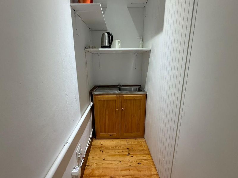 Prime 49m2 Office / Retail Space To Let – 189 Main Road, Walmer - Photo 10